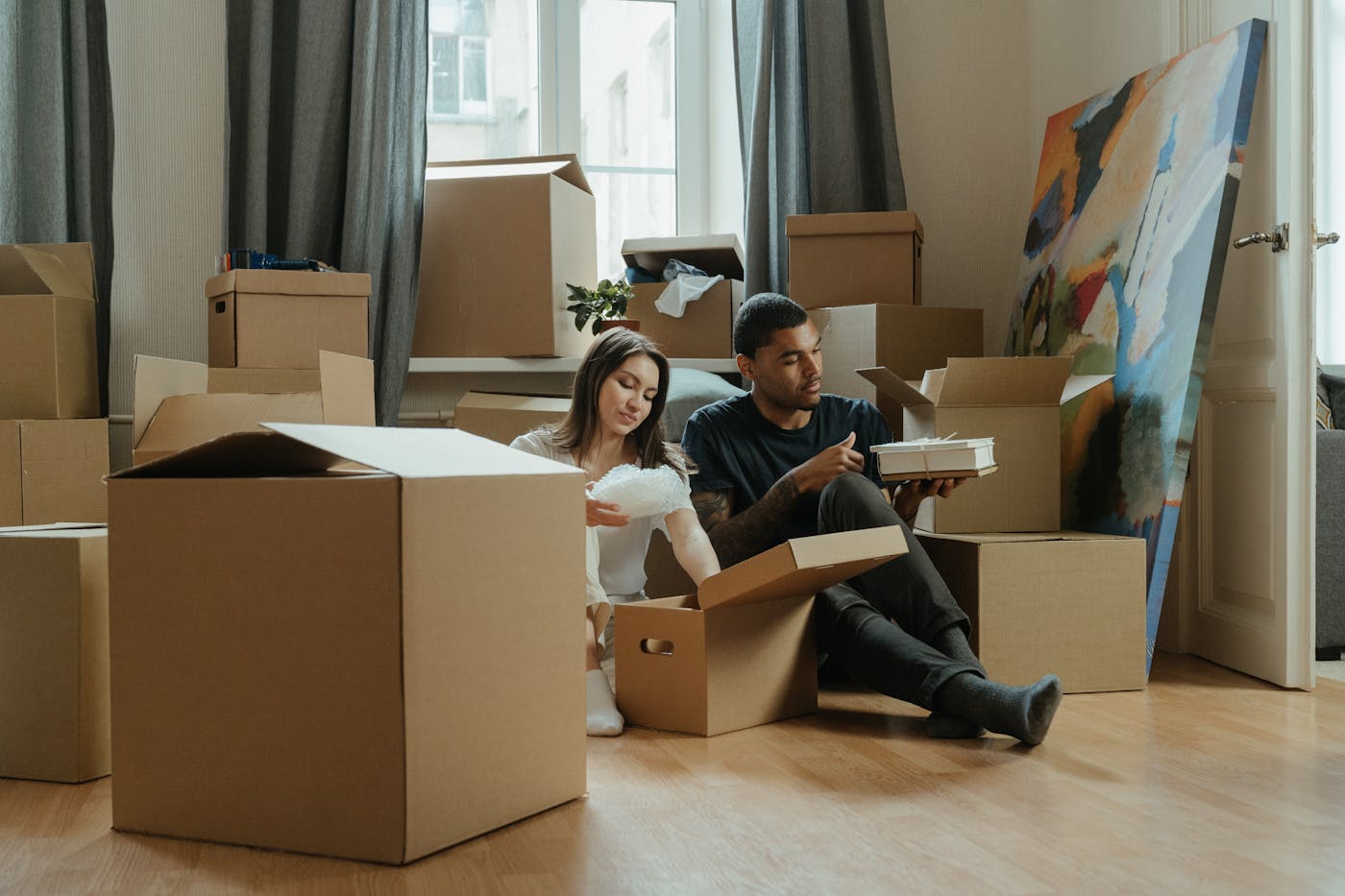Moving During Hurricane Season in Florida: Timing, Storms, and a Plan