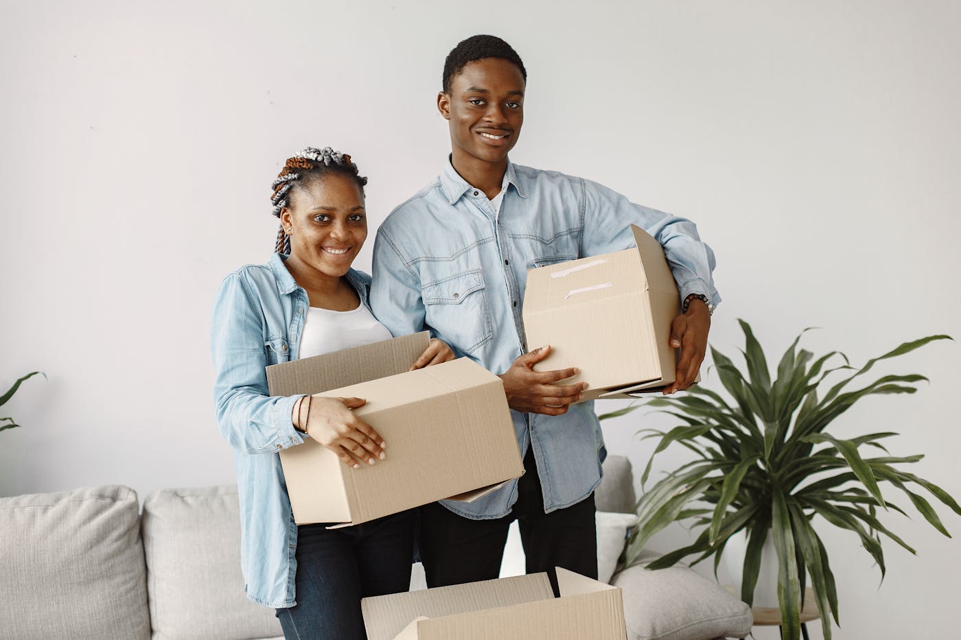 Your Florida Moving Checklist (Snowbird Moves, High-Rise COIs, Gated Communities)